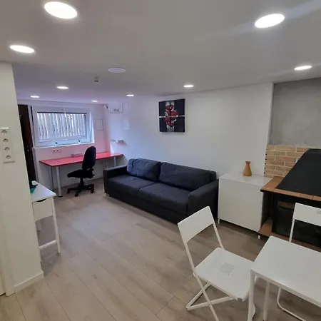 Modern Basement With Huge Terrace, Great View From It And Free Parking * Ålesund